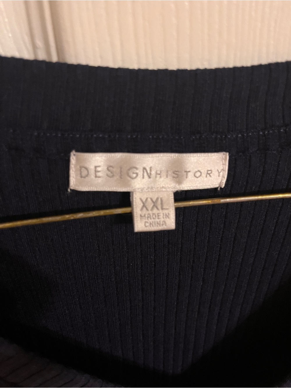 Design History Navy V-Neck Ribbed Puff Sleeve Top - Picture 4 of 5